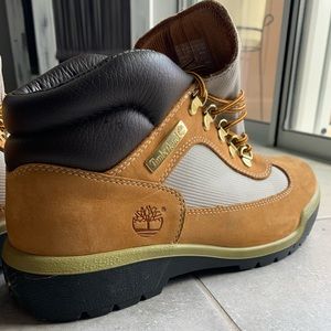 Men’s Timberland Boots Size 9.5